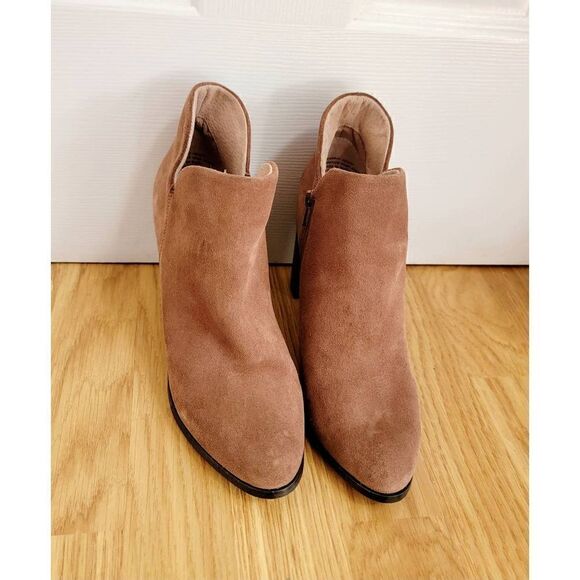 Seychelles Sueded Ankle Booties 8 - Picture 1 of 8